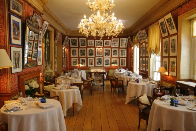 Οι tycoons προτιμούν τις ξανθές