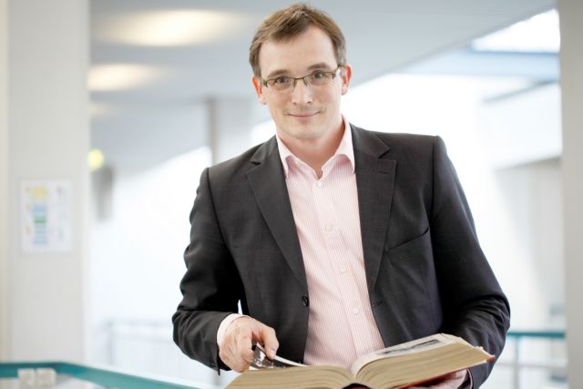 Αντρέας Ρέντερ: «Η Γερμανία παλεύει ακόμη να βρει τον ρόλο της στην Ευρώπη»