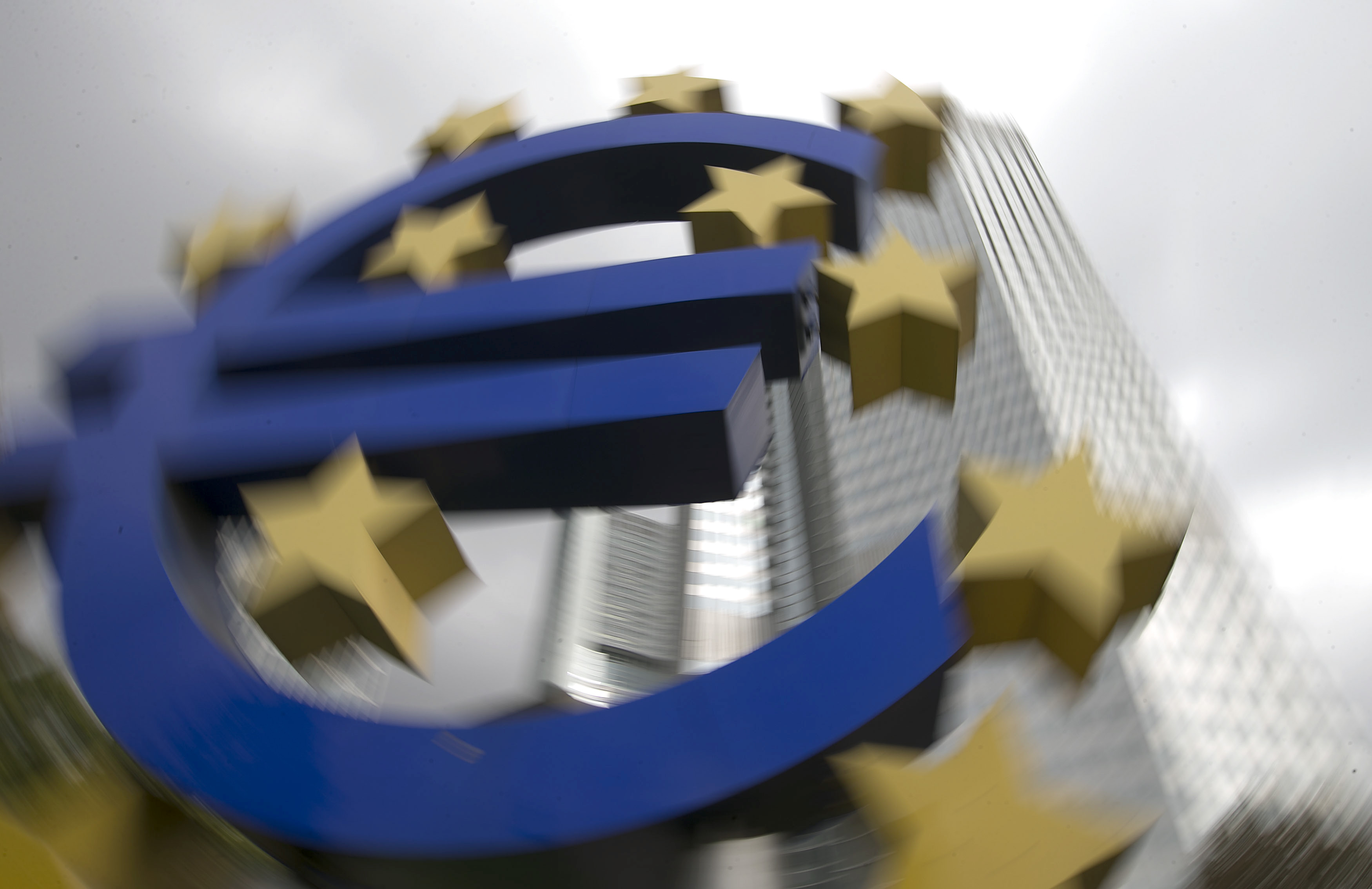 Πώς μειώθηκε το όριο του ELA κατά 5 δισ. ευρώ