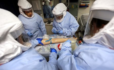 ΠΟΥ: Μειώνεται ο αριθμός των των κρουσμάτων Εμπολα στη Λιβερία