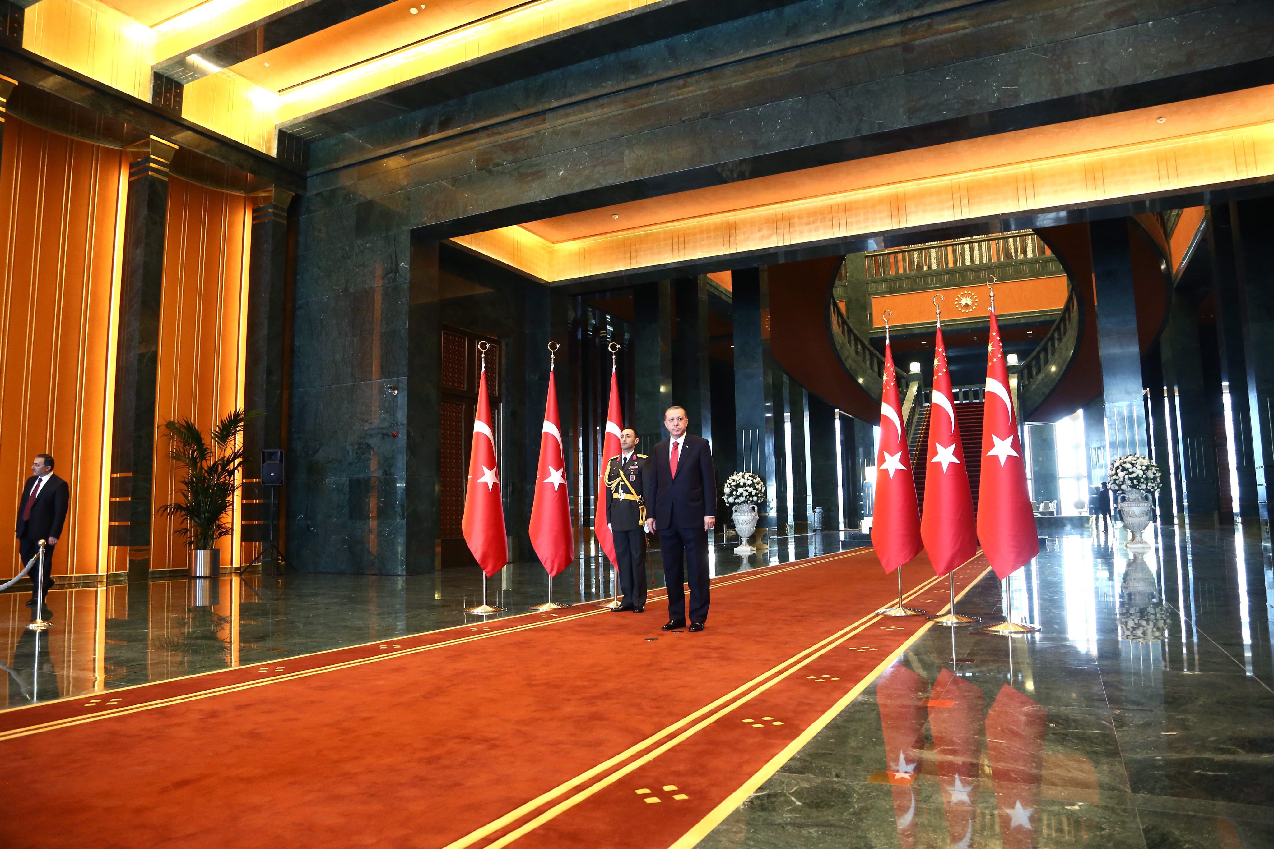 Τουρκία: Συνεχίζεται το σίριαλ με τα «ανάκτορα» του Ερντογάν