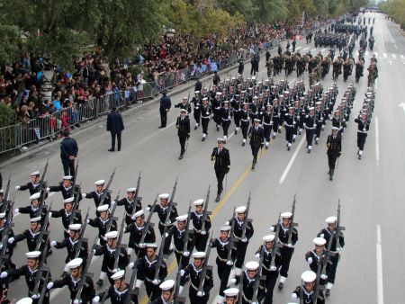 Κυκλοφοριακές ρυθμίσεις την Τρίτη και Τετάρτη στην Αθήνα λόγω παρελάσεων