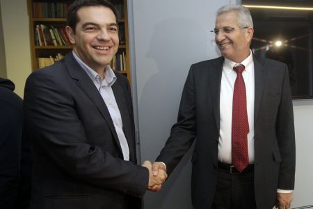 Τσίπρας-γ.γ. ΑΚΕΛ: Με πιέσεις στην Τουρκία η αποκλιμάκωση της έντασης