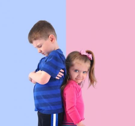 Επιλογή ή επιβολή τα ροζ και μπλε ταμπού στον κόσμο των παιδιών;