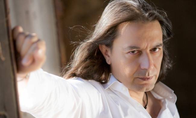 O Γιάννης Κότσιρας «Αυτοπροσώπως» στον Νίκο Θρασυβούλου