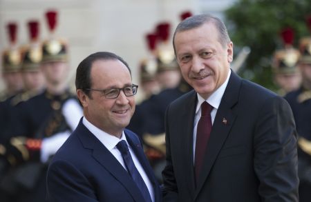 Ερντογάν: O συνασπισμός εστιάζει λανθασμένα μόνο στο Κομπάνι