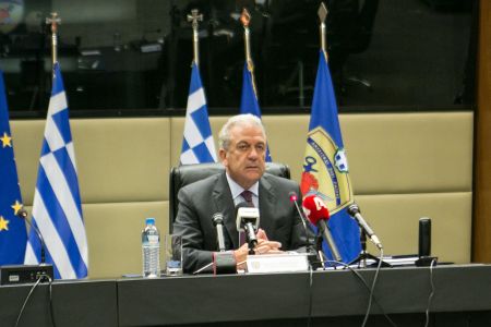 Παραιτήθηκε της βουλευτικής του έδρας ο Δημήτρης Αβραμόπουλος