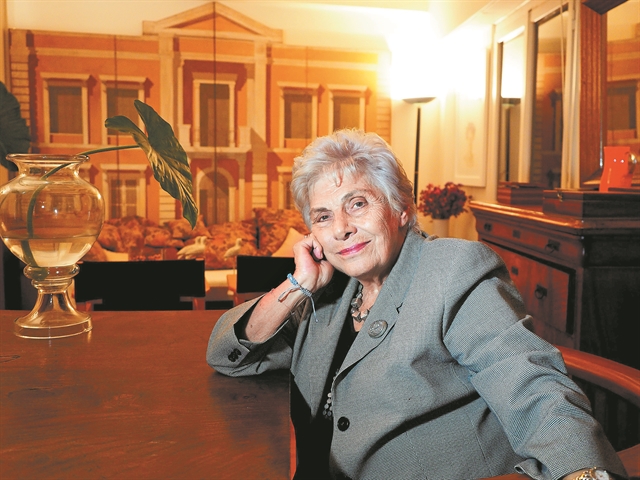 Κική Δημουλά: «Η έμπνευση δεν είναι καθόλου κυρία»