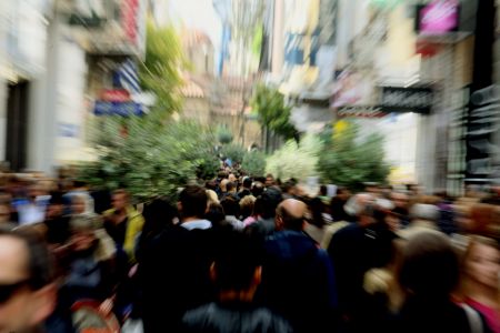 Υπεύθυνη στάση απέναντι στις μικρομεσαίες επιχειρήσεις ζητούν 22 φορείς