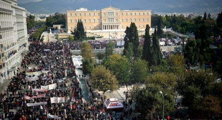 «Βόμβα» σε κατώτατες και πρόωρες συντάξεις