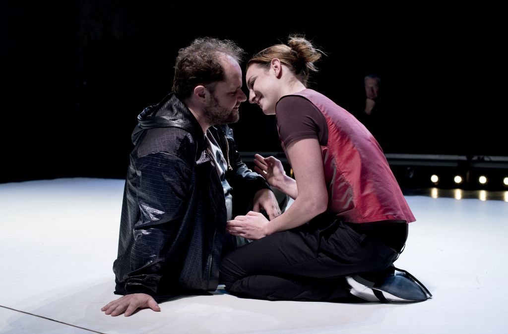 Κερδίστε 2 διπλές προσκλήσεις για την παράσταση «Αστερισμοί»