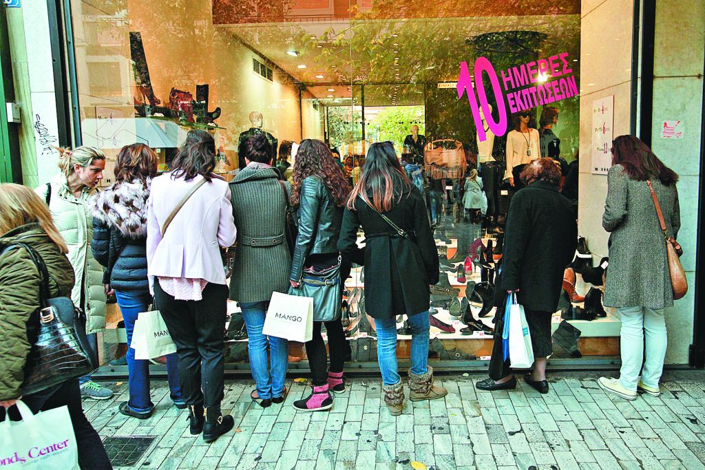 Η ελληνική αγορά «περνά το κατώφλι της εντατικής» λένε οι έμποροι του Πειραιά