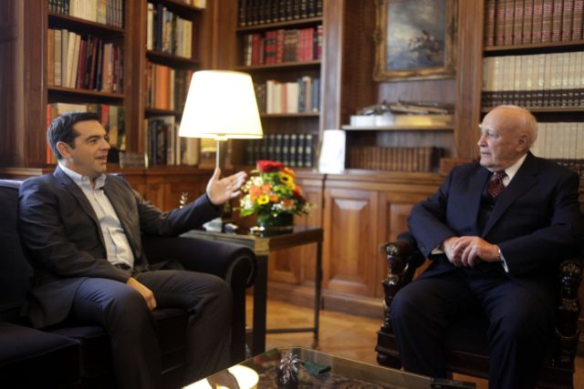 Papoulias asks Tsipras for “minimum consensus of political forces”