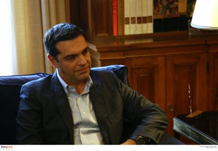 Τσίπρας: Αποποίηση ευθύνης «εμπλοκής» στην προεδρική εκλογή