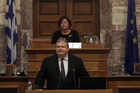 «Πιάνουν τόπο οι θυσίες του λαού» δήλωσε ο Ευ. Βενιζέλος