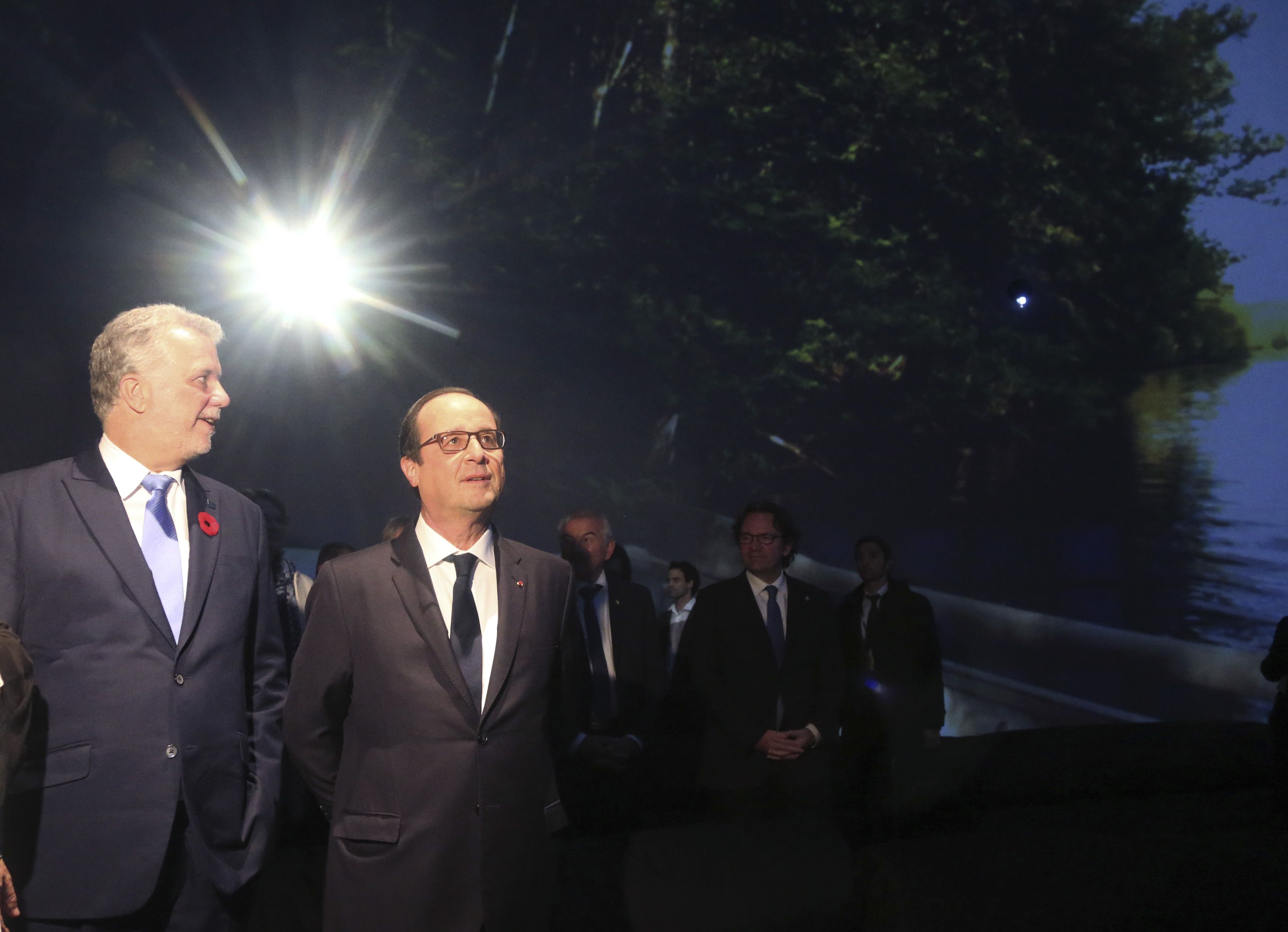 Νέο ρεκόρ χαμηλής δημοτικότητας για τον Ολαντ