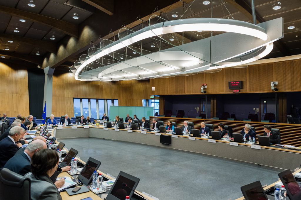 Ετοιμη να επιβάλει κυρώσεις στο Λουξεμβούργο η Ευρωπαϊκή Επιτροπή