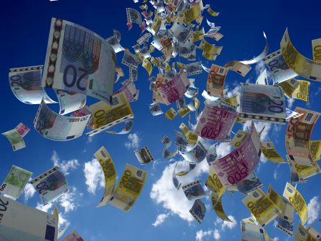 Η Εφορία «φακέλωσε» 1.364.069 καταθέτες