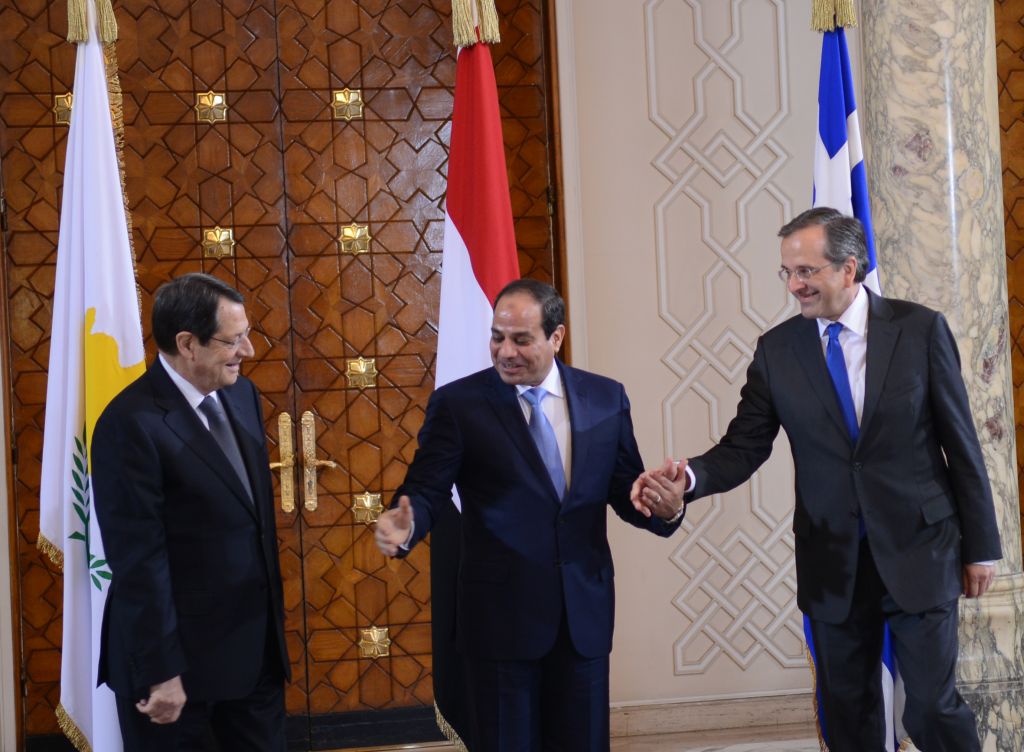 Η τριμερής Σύνοδος του Καΐρου και η δύσκολη εξίσωση της ΑΟΖ