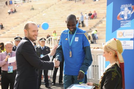250.000 ευρώ από τη «Διαδρομή Προσφοράς του ΟΠΑΠ