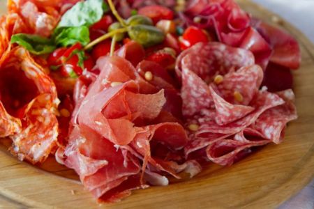 Ο ΕΦΕΤ ανακαλεί αλλαντικό από την αγορά