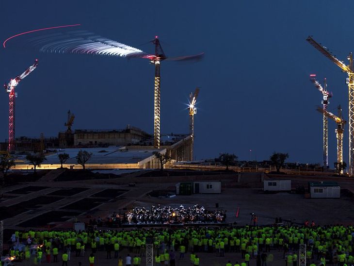 Το Ιδρυμα Νιάρχου καρέ- καρέ