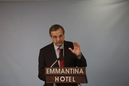 Συναίνεση στην εκλογή Προέδρου ζητά ο Αντώνης Σαμαράς