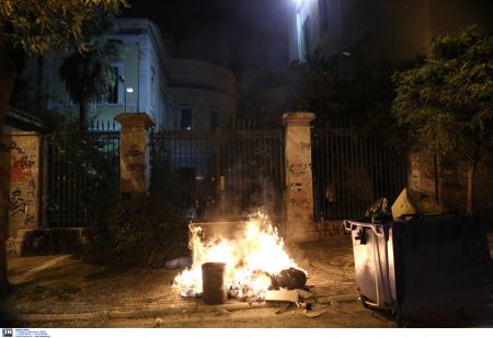 Ερώτηση Δένδια για τα επεισόδια στο κέντρο της Αθήνας