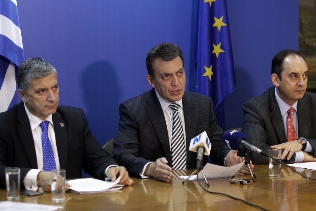 Βρούτσης:Δεν σπάσαμε τον κουμπαρά του Κεφαλαίου Αλληλεγγύης Γενεών