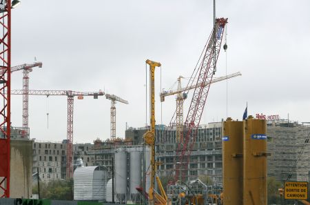 Γαλλία: Βελτιώθηκε η επιχειρηματική εμπιστοσύνη