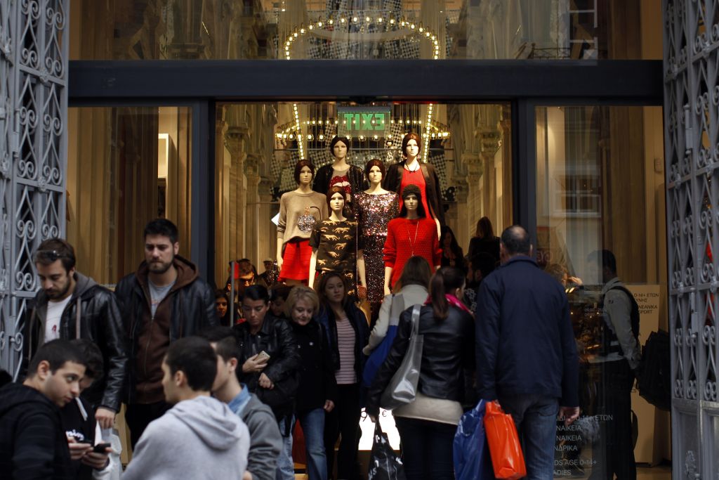 IOBE: Οριακή βελτίωση του οικονομικού κλίματος