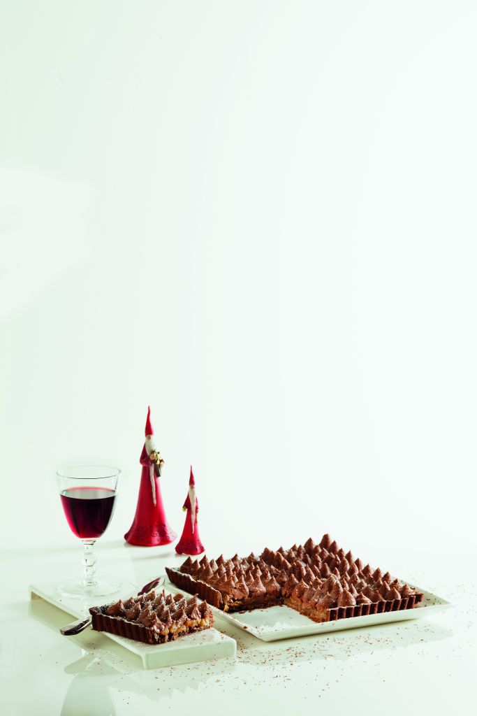 Τάρτα με σαντιγί σοκολάτας και μήλα