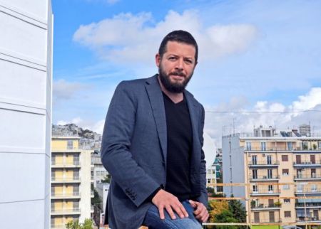 Σύλλας Τζουμέρκας και Variety