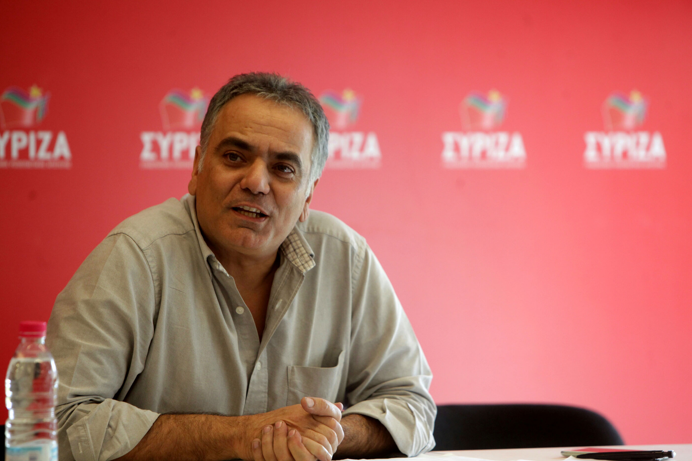 Σκουρλέτης: Σχέδιο αποστασίας η επιστολή των οκτώ βουλευτών