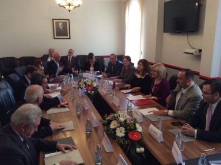 Συγγραφή κοινών βιβλίων από Αλβανία – Ελλάδα για την ελληνική μειονότητα