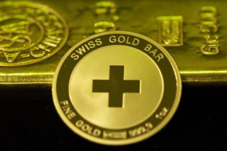 Οι Ελβετοί θέλουν να σώσουν το… χρυσάφι τους