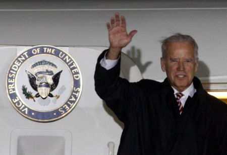 Στο Κίεβο ο Μπάιντεν με στόχο την ενίσχυση της Ουκρανίας