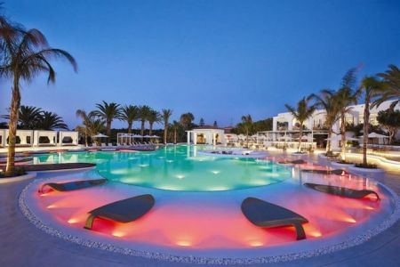 Πέντε νέα ξενοδοχεία το 2015 για την Grecotel