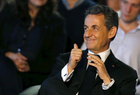 Σαρκοζί: Σχεδιάζει την επιστροφή, υιοθετώντας τη ρητορική της Λεπέν