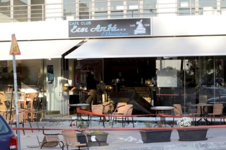 Εμφύλιος ποινικών πίσω από την επίθεση στο Μικρολίμανο