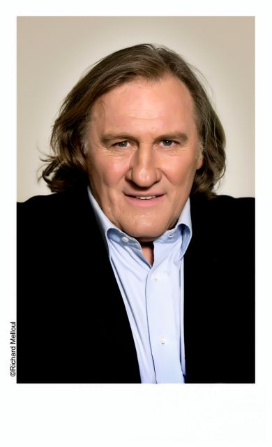 Αναβολή παράστασης με Ζεράρ Ντεπαρντιέ