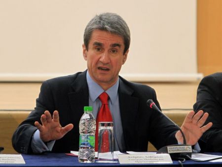 Λοβέρδος για Ρωμανό: «Αφού του επιτράπηκε να δώσει εισαγωγικές, να του επιτραπεί και να σπουδάσει»