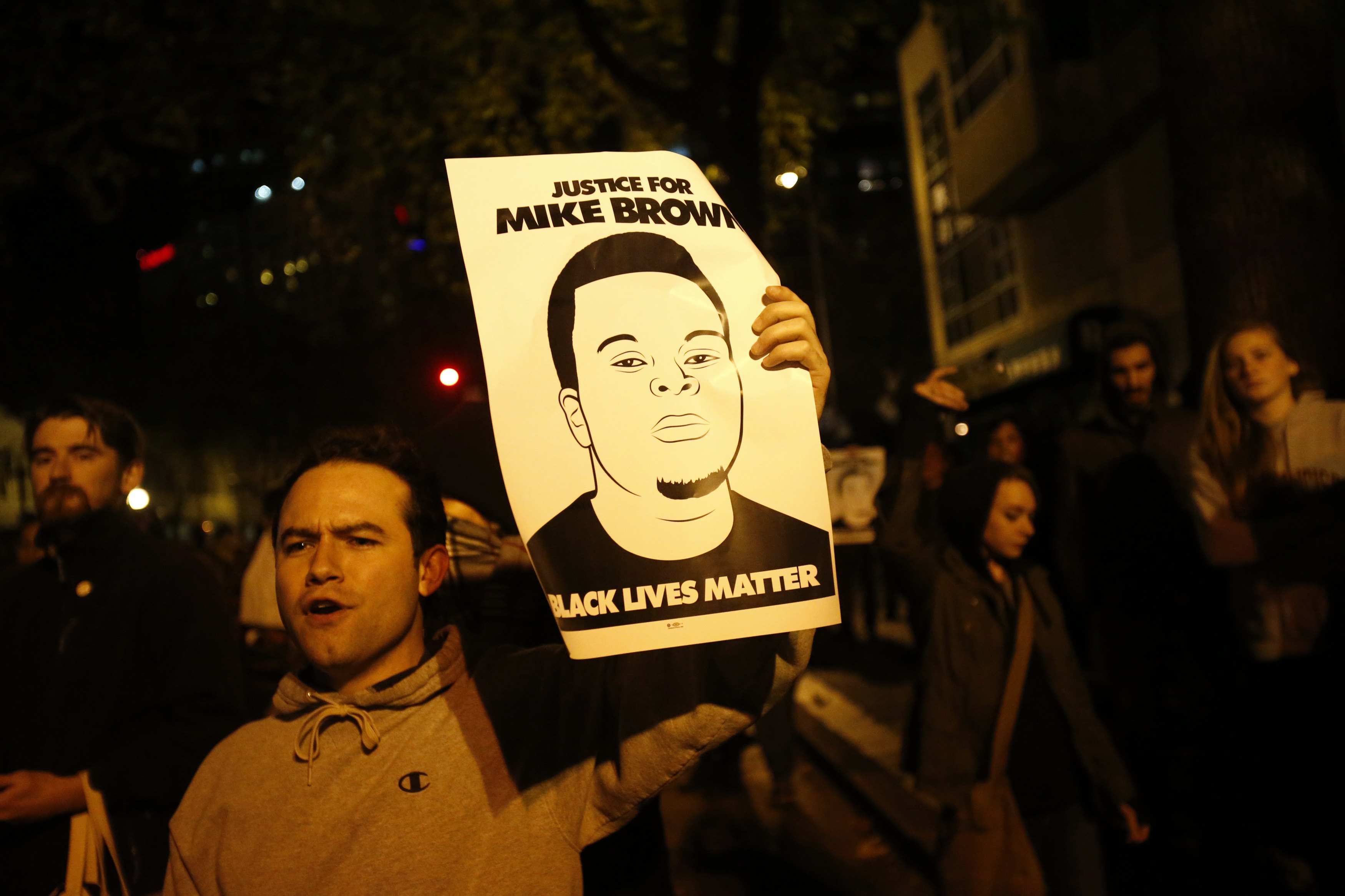 ΗΠΑ: Νέα νύχτα διαμαρτυριών κατά της αστυνομικής βίας σε αφροαμερικανούς