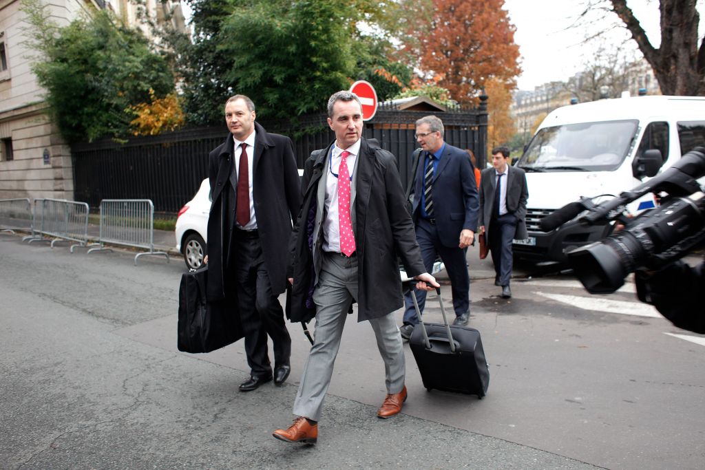 Lazard: Η τρόικα τα έκανε όλα λάθος-Κούρεμα €100 δισ. στην Ελλάδα