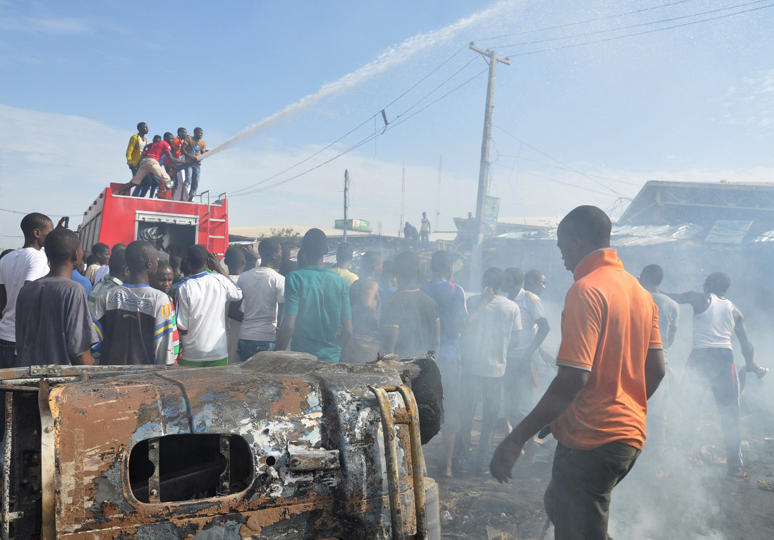 Νιγηρία: Τρεις βομβιστικές επιθέσεις με δεκάδες νεκρούς σε τέμενος