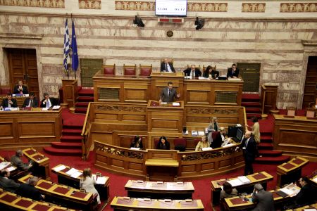 Βουλή: Την Τρίτη η συζήτηση περί του σχεδίου δωροδοκίας βουλευτών