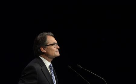 Καταλονία: Στο στόχαστρο της δικαιοσύνης ο Αρτούρ Μας