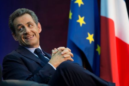 Γαλλία: Υπό πίεση ο Σαρκοζί για παροχή στήριξης στους Σοσιαλιστές