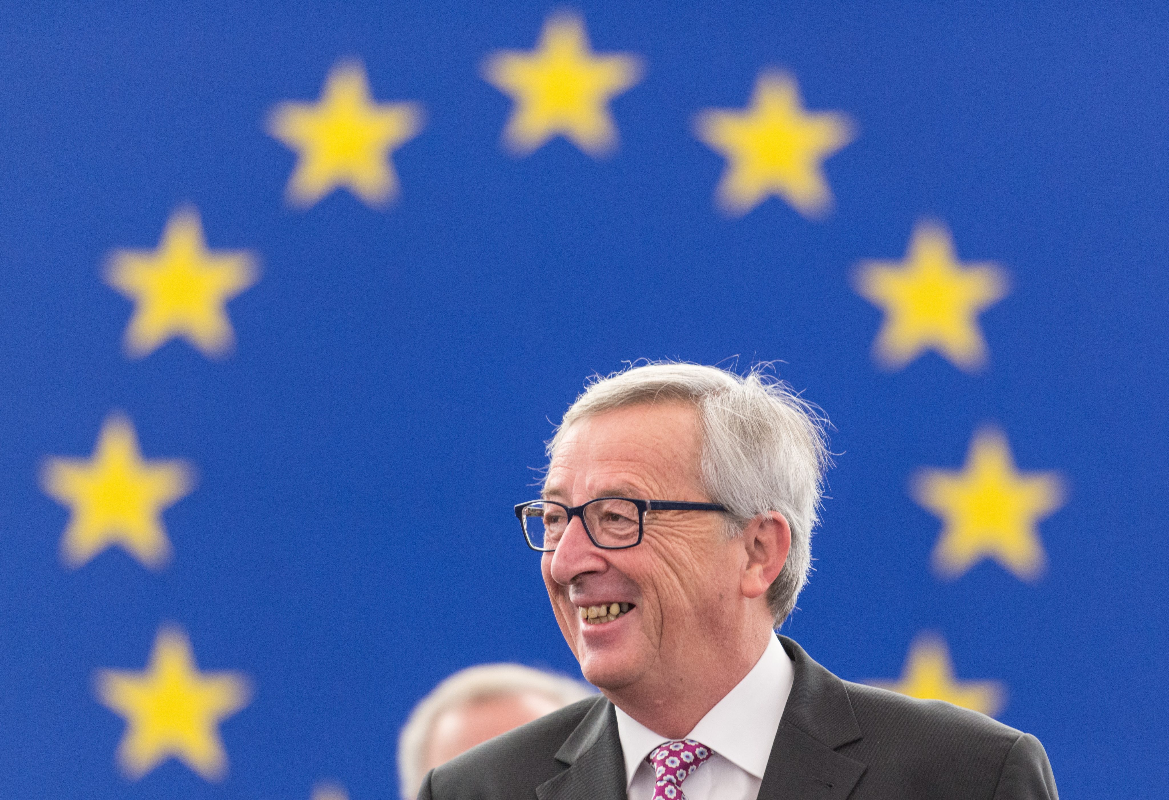 Χαιρέτησε την απόφαση Τραμπ για «πάγωμα» των δασμών η ΕΕ
