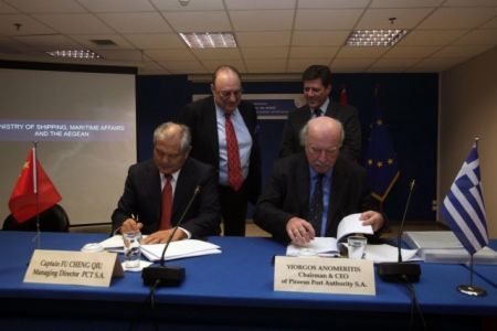 Στη Βουλή ο «φιλικός διακανονισμός» μεταξύ ΟΛΠ και Cosco